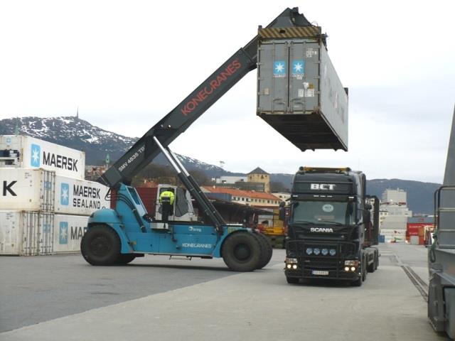 Reach Stacker