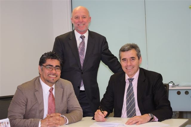 From left: Ian James, UASC; Royce Brain, ISS (standing) and Phil Abraham, ISS.
