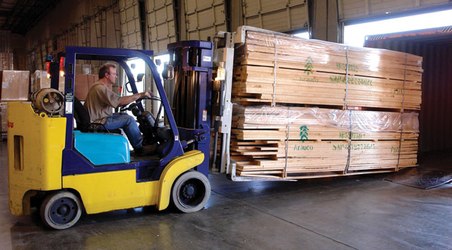 Forklift operators appreciate Cascade Corp's lumber-handling clamp.
