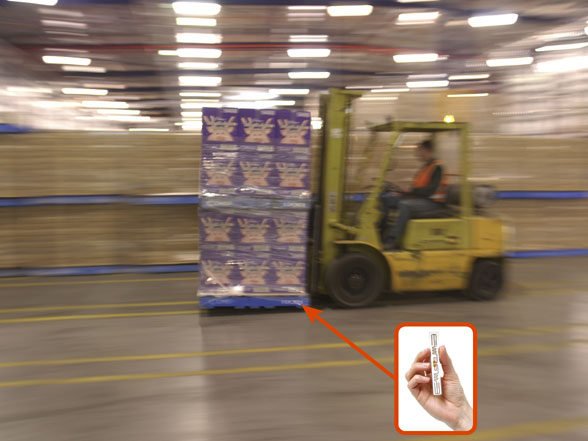 Forklift with pallets and a Gen2 tag.