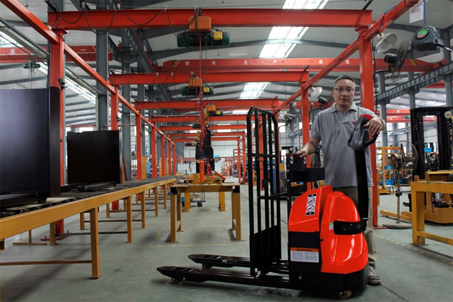 President of EP Forklifts Jinhui He