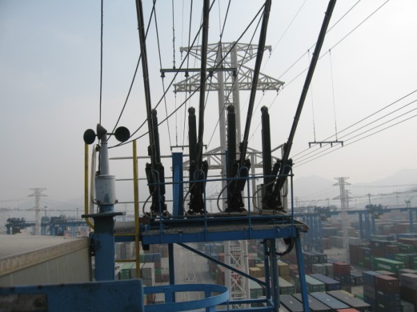 Terex Noell (China) has received an order for eight rubber RTGs from Ningbo Port's Chuanshan Terminal.