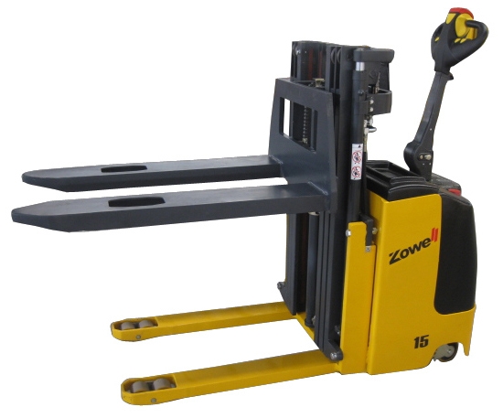 Electric Stacker with Ultra Low Mast