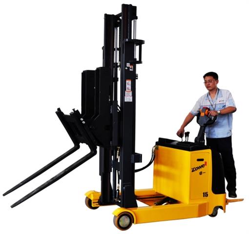 Electric Reach Stacker with Tilting Forks
