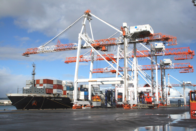 New regulations mean containers will have to be weighed before they are loaded onto ships.<br />PHOTO: Port of Tauranga