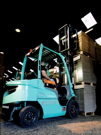 Mitsubishi forklifts replace WER's old forklift fleet in tough application.