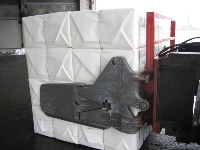 BC-PF Pulp Bale Clamp. Click to view larger image.