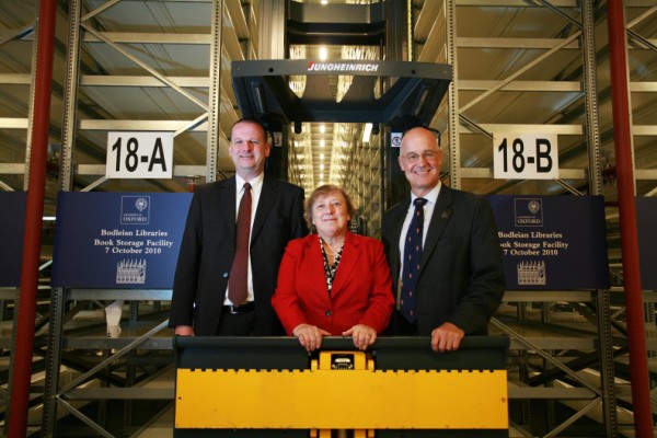 (L-R) Hans-Herbert Schultz, managing director of Jungheinrich UK Ltd, Dr Sarah Thomas, Bodleian's Librarian and Professor Andrew Hamilton, Oxford University's Vice Chancellor at the recent official opening of the new warehouse.