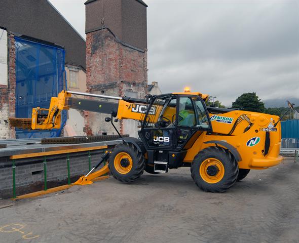 Nixon Hire has ordered JCB Loadall telehandlers.