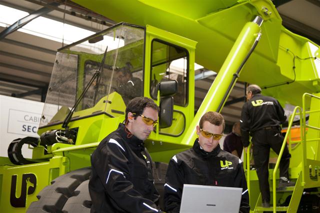 Up Lifting invests in the best technology, in product development and research, as well as the skills and dedication of their professional staff.