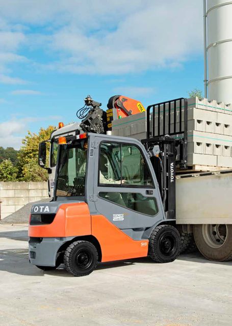 TMHE will present the Toyota Tonero diesel forklifts at CeMAT 2014.