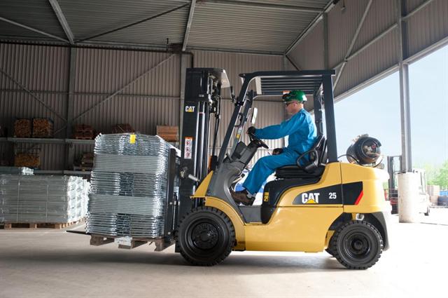 The Cat GP15-35N LPG counterbalance truck features a clean, economical three-way catalytic converter with closed loop control.