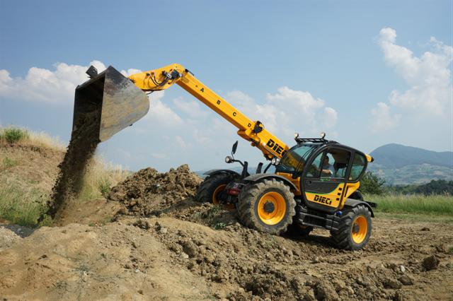 The Agri Plus 40.7 EVO2 telehandler