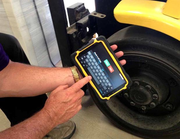 Operator adding comments