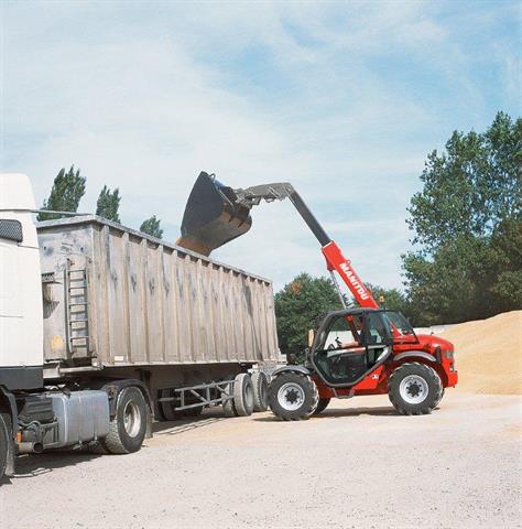 The new telescopic farm loader from Manitou Australia.
