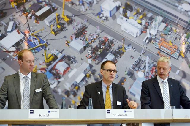 Closing Press Conference, Sascha Schmel, Dr. Christoph Beumer and Dr. Andreas Gruchow. Click for larger view.