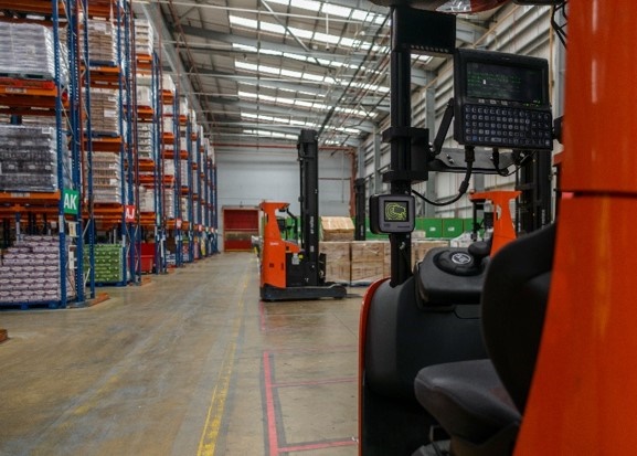 Improve fleet efficiency, minimise damage, and benefit from a complete solution for access control and fleet management with TruckLOG. Click for larger image.