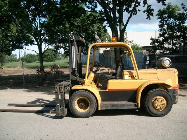 Stolen: 7-ton Hyster forklift, model H150F, Serial# D6S-1537S.