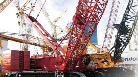 Investor pushes Manitowoc to divest