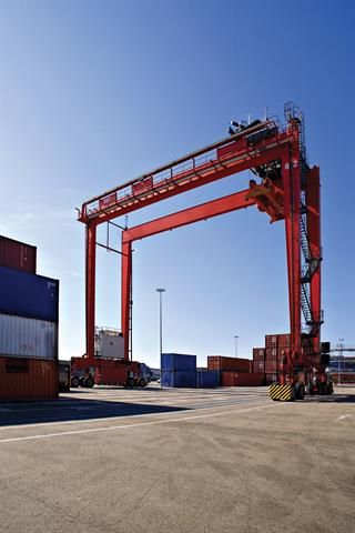 The RTGs will incorporate an optional variable speed generator, which enables fuel consumption savings of up to 45%.