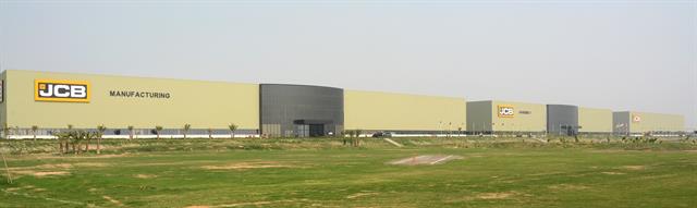 JCB staff accept pay deal