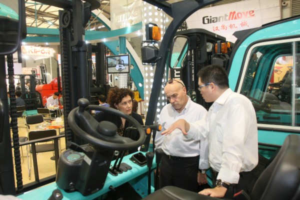 CeMAT Asia expects about 380 exhibitors to present their products at the Shanghai New International Expo Centre from 25-28 October.