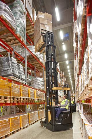 ASC is a standard feature in Cat NR20N2X reach trucks and available as an option on other models.