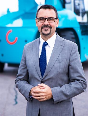 Unprecedented demand and record delivery times boost Konecranes in the UK
