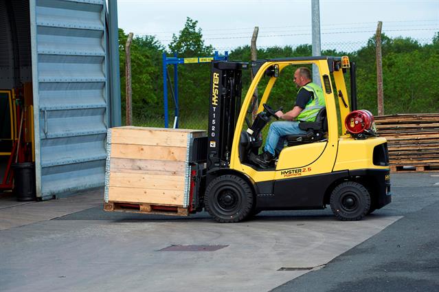 Hyster 2.5 Fortens LPG in application.