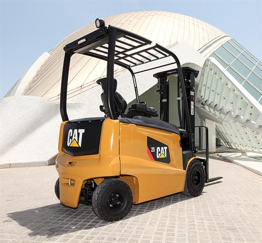 Cat® Lift Trucks EP25-35(C)N 80V truck received the prestigious red dot design award.