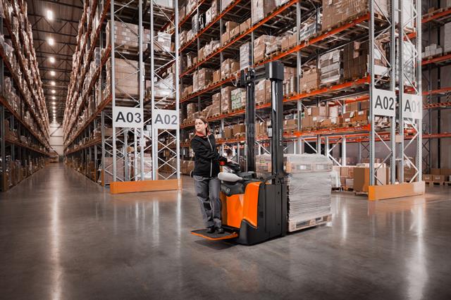 Toyota adds stacker trucks