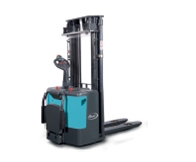 For a variety of applications Baoli provides electric stackers with load capacities from 1 to 1,6 ton and with different kind of masts.