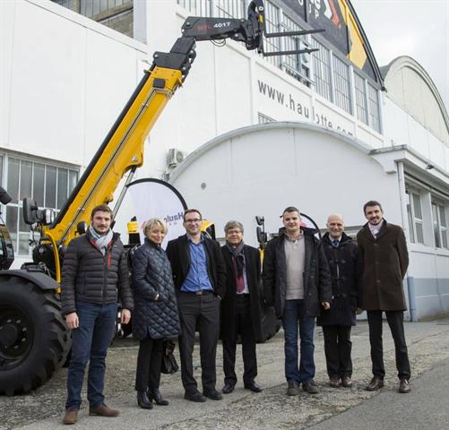 (L-R) Mathieu Terrasse (Haulotte), Françoise Grossetête (Member of European Parliament), Eric Morand (Haulotte), Salah Beji (Haulotte), Nicolas Deaux (Haulotte), Renaud Buronfosse (CISMA) and Olivier Janin (FEM)