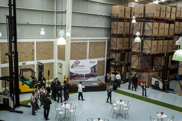 The new Momatt demonstration facility showcases Komatsu