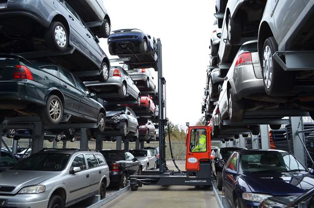 Combilift C4000 at work at South West Vauxhall spares