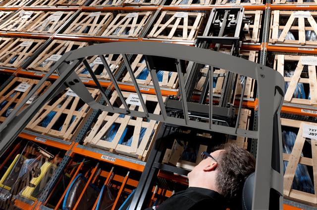 Tapered ribs in the protective cover ensure good visibility even when stacking at great height.