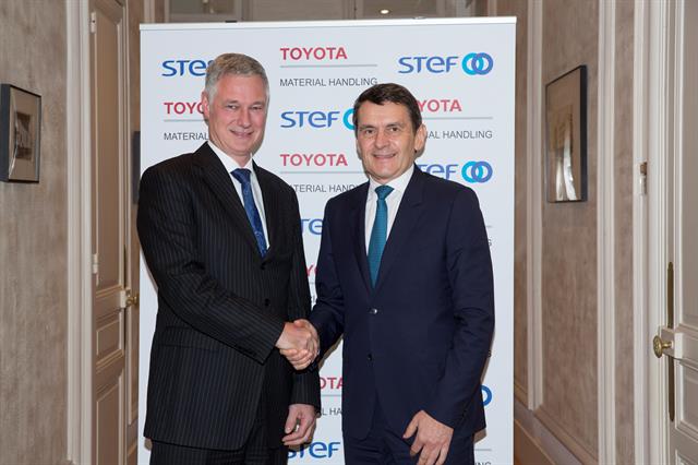 Matthias Fischer, president of Toyota Material Handling Europe and Jean-Pierre Sancier, CEO of STEF