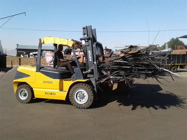 The KDF 50 forklift, part of a fleet of four new Kipor forklifts, supplied by Smith Power Equipment to Metal Connection.