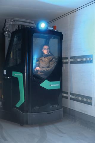 Mitsubishi adds SENSiA cold store cabins