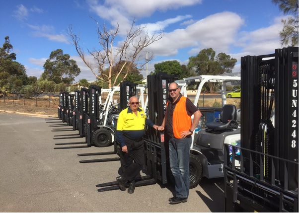 Ross Smith (LMH, NSW State Manager) Tim Green (AVL, National Warehouse & Distribution Manager)