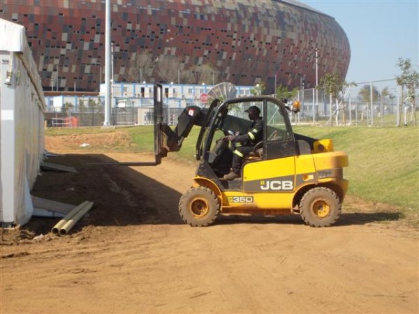 A JCB Teletruk in action in Soccer City, Johannesburg.