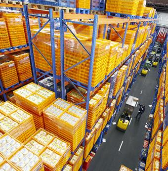 Colruyt Group will add fuel cells at its distribution centre .