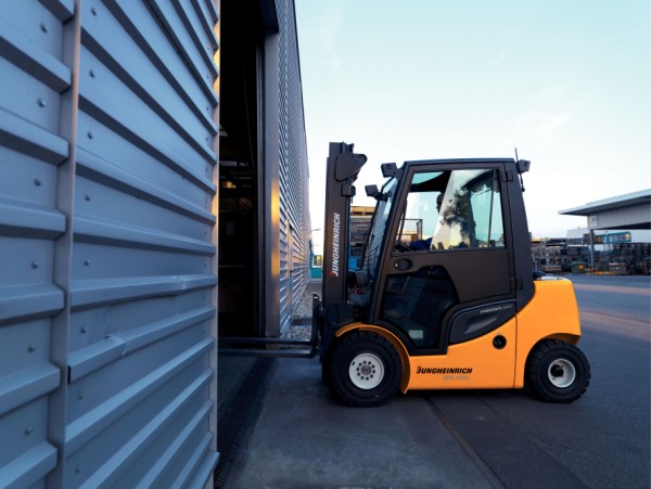 Jungheinrich manager Peter Scott warns that untreated pot holes in yards could present health and safety issues.