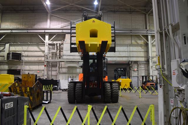 Hoist ICE forklift