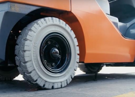 Non-Marking Tires