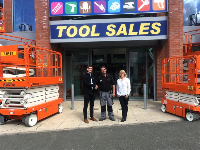 Carl and Barbara Banks of P.E.T Hire with Joseph Whitton of Snorkel UK (left).