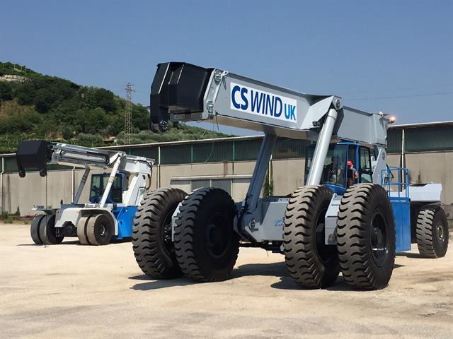 First 150 T VRS Reach Stackers delivered to CS Wind in Scotland