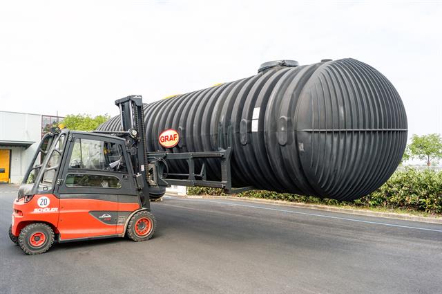 The fork positioner is used for transporting tanks for rainwater harvesting within the company