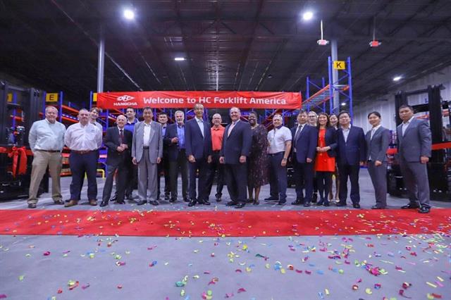 HC Forklift America Corporation personnel formally open the new plant