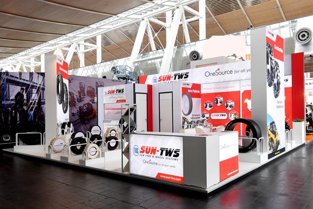 SUN-TWS presented a 90m2 stand at CeMAT in Hanover.